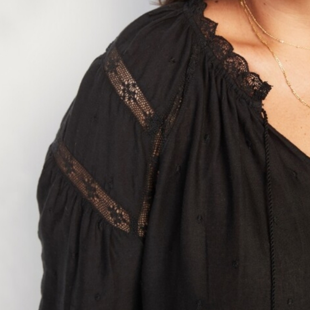 Old Navy lace trim poet blouse Black Jack M - Picture 3 of 13